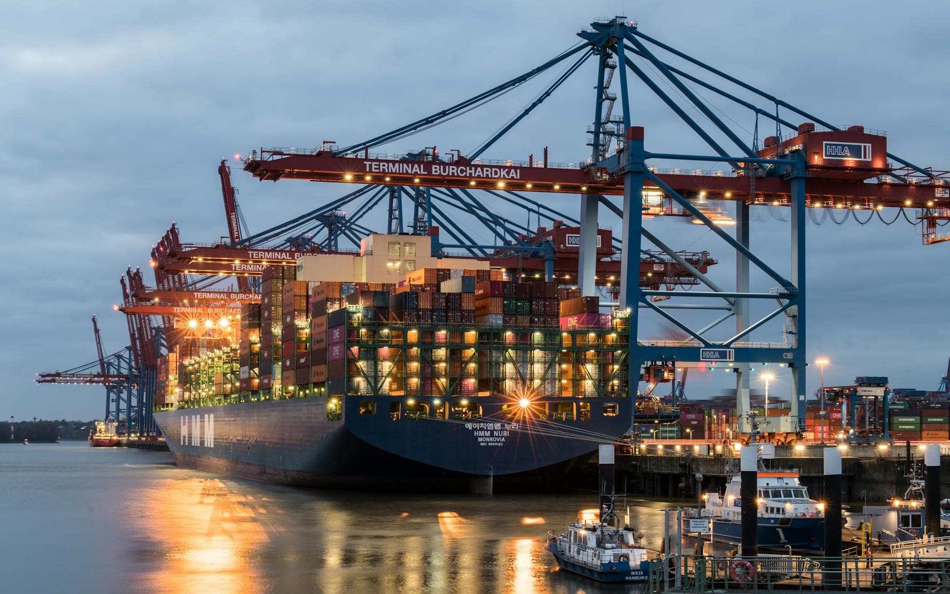 Hamburg shipping port with container cranes